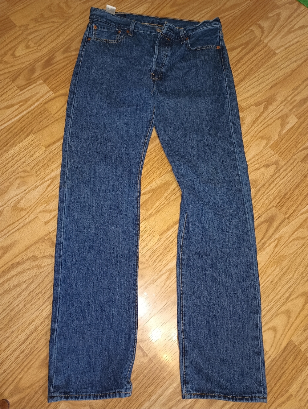Levi's 501 Men's Jeans. 33x34